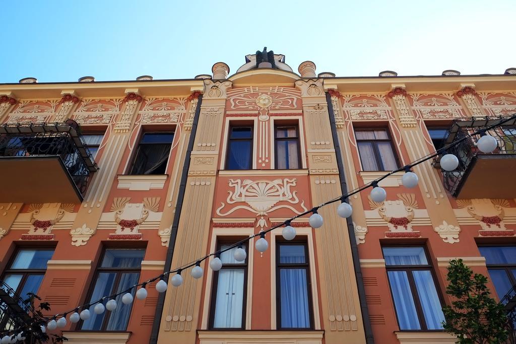 Charming 2Br Apartment In Old Tbilisi - By Wehost 第比利斯 外观 照片