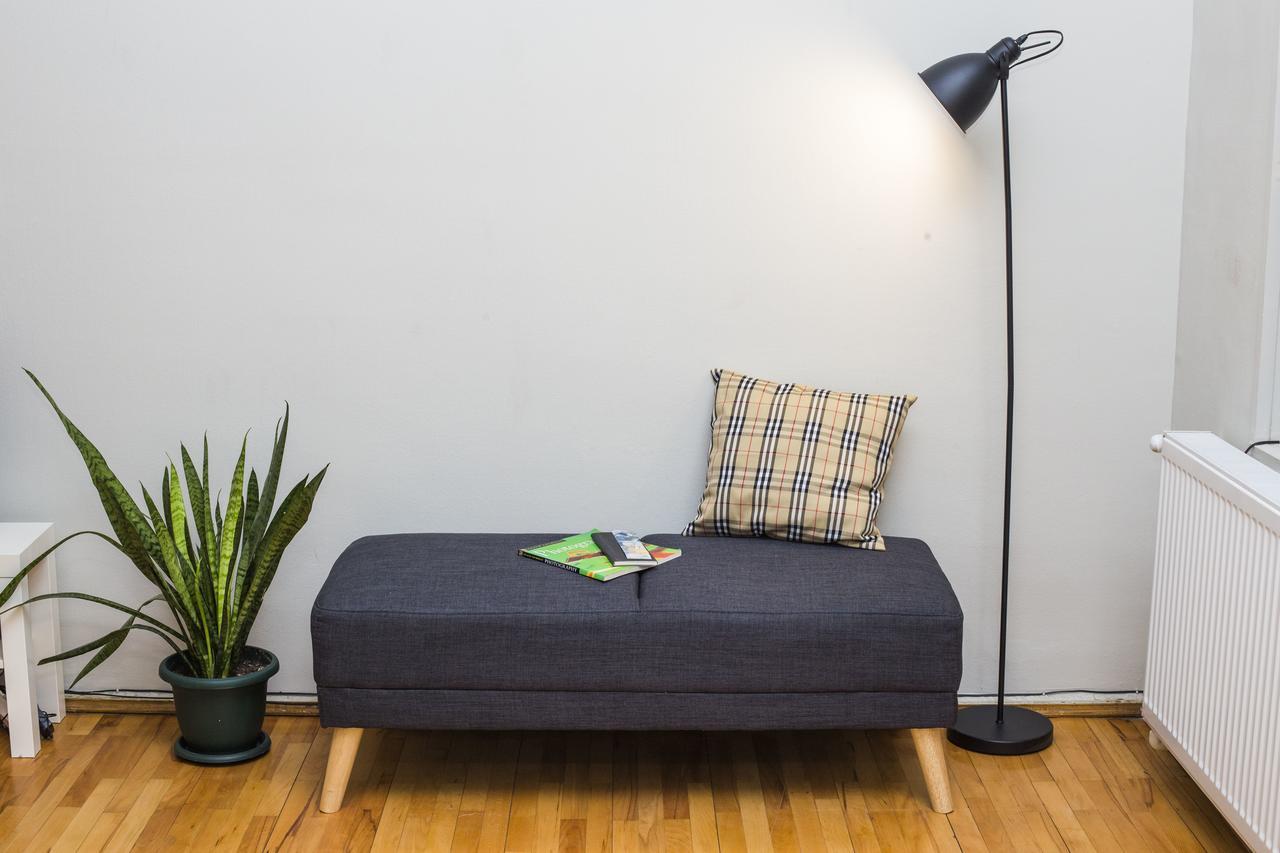 Charming 2Br Apartment In Old Tbilisi - By Wehost 第比利斯 外观 照片